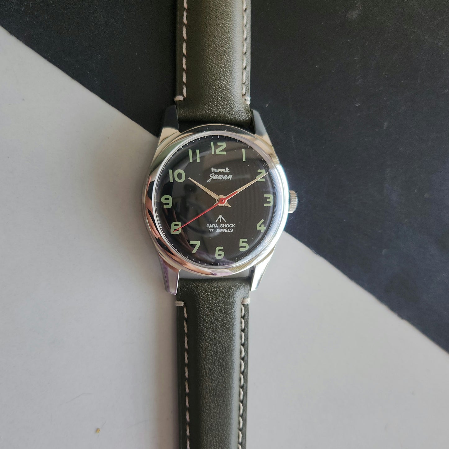 Vintage HMT Jawan Hand Winding 17 Jewels Black Face Green Leather Strap Men's Wrist Watch J41