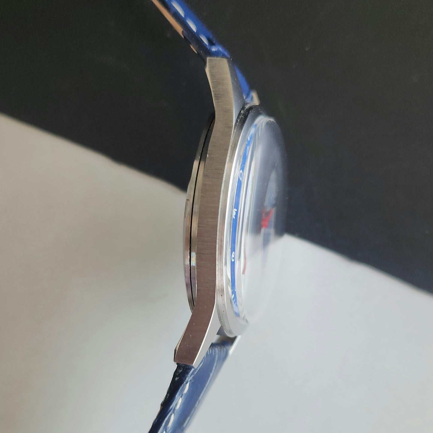 Vintage MOD HMT Gandaberunda Hand Winding 17 Jewels Blue Face Blue Leather Strap Men's Wrist Watch J43