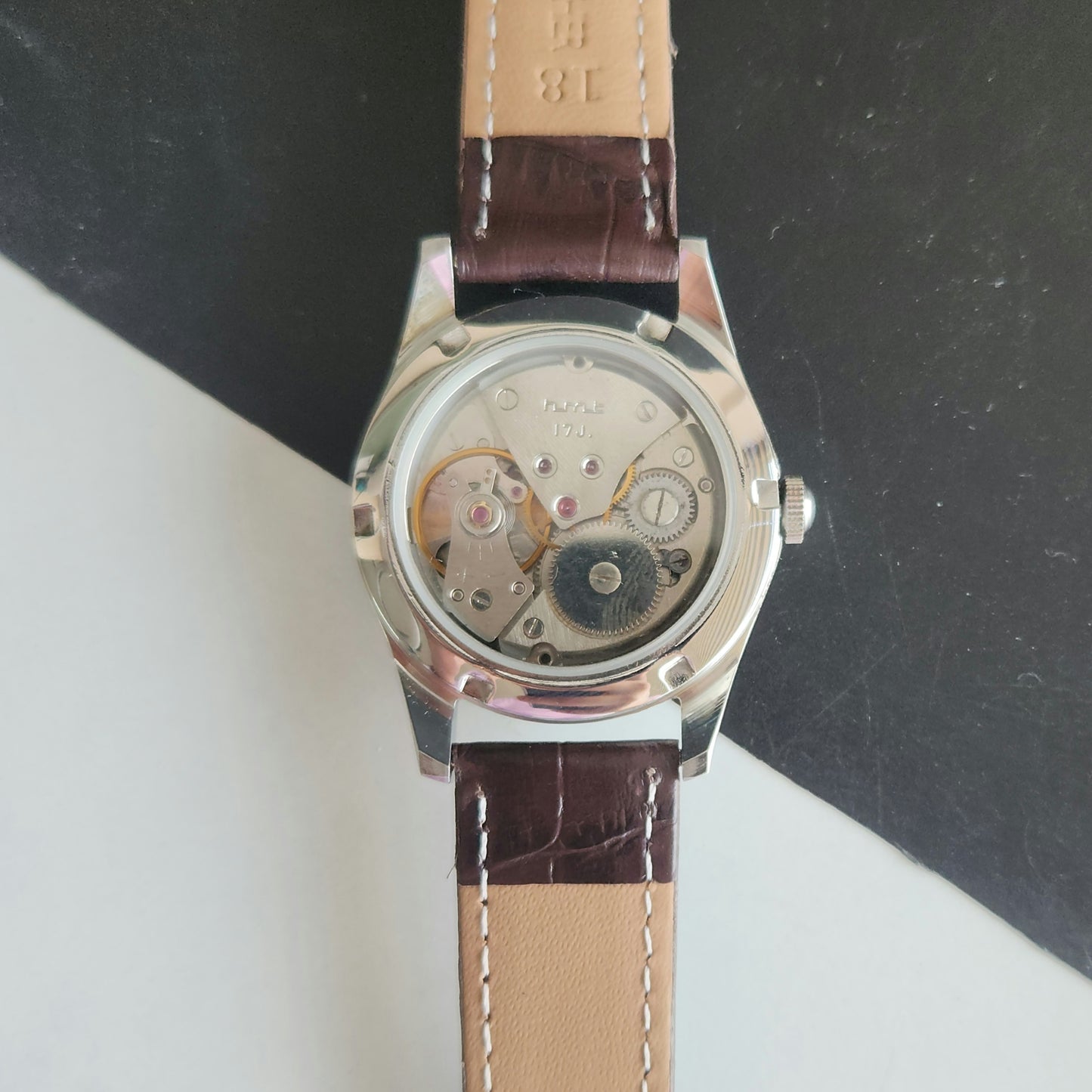 Vintage MOD HMT Spanish Hand Winding 17 Jewels Green Face Brown leather Strap Men's Wrist Watch J48
