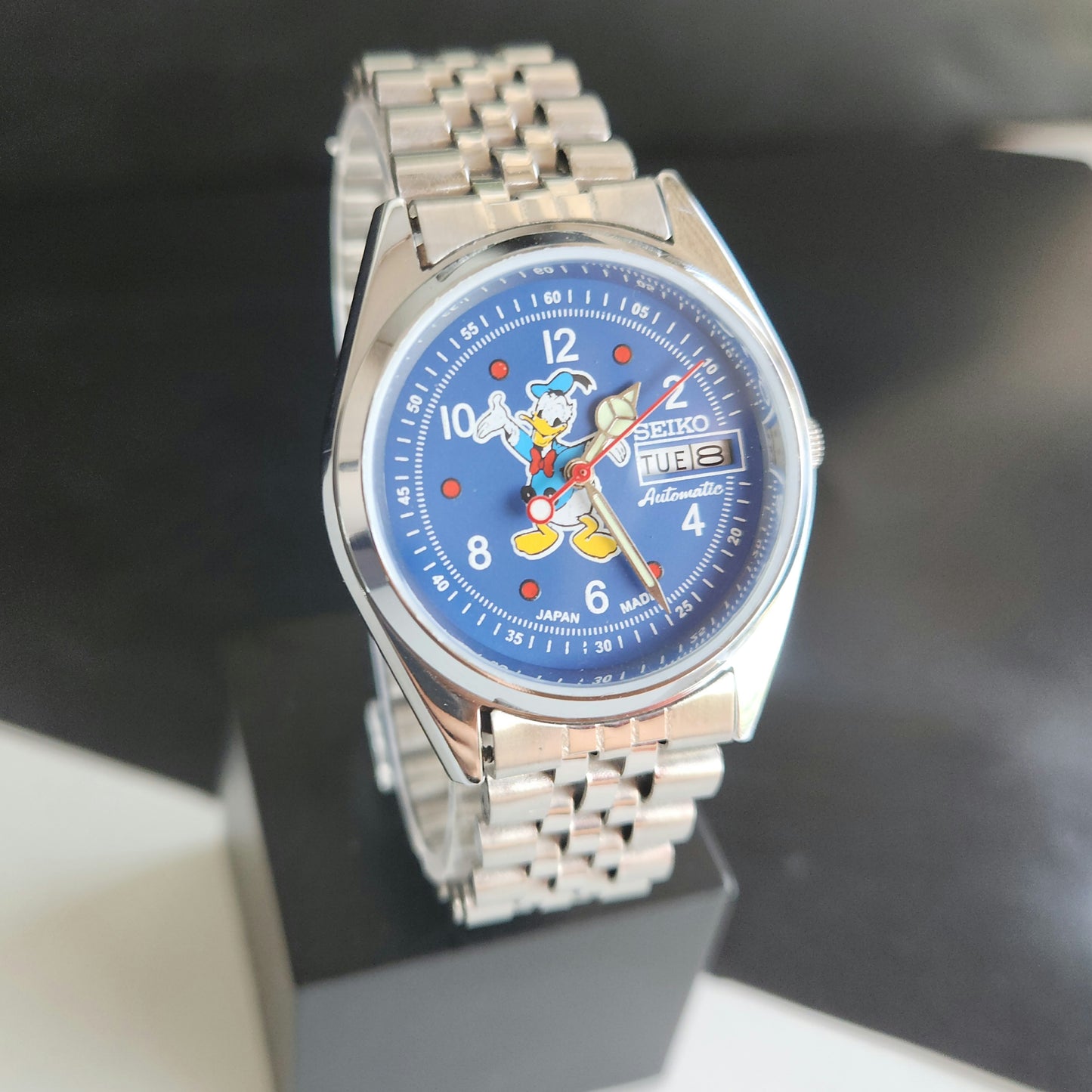 Vintage MOD Seiko 5 Automatic 17 Jewels Cal.6309 Blue Face Repainted Mickey Mouse Jubilee Bracelet Men's Wrist Watch J51