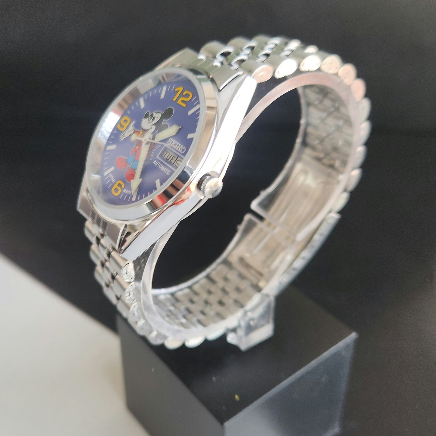 Vintage MOD Seiko 5 Automatic 23 Jewels Cal.6349 Sillver Face Repainted Mickey Mouse Jubilee Bracelet Men's Wrist Watch J53