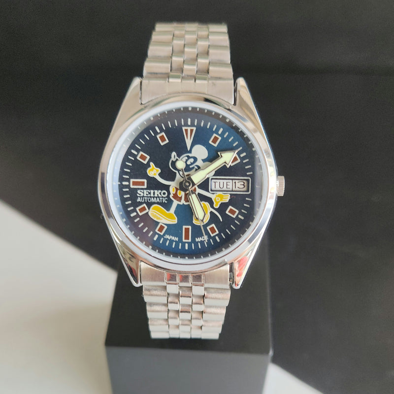 Vintage MOD Seiko 5 Automatic 17 Jewels Cal.6309 Blue Face Repainted Mickey Mouse Jubilee Bracelet Men's Wrist Watch J55