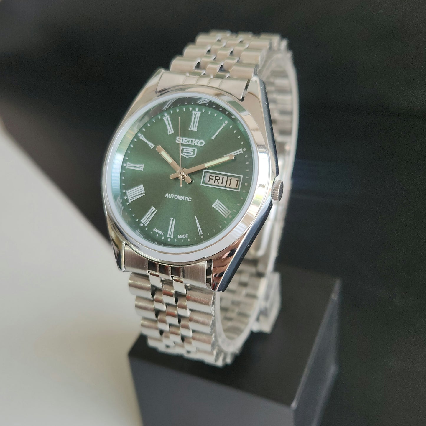 Vintage MOD Seiko 5 Automatic 17 Jewels Cal.6309 Green Face Jubilee Bracelet Men's Wrist Watch J56