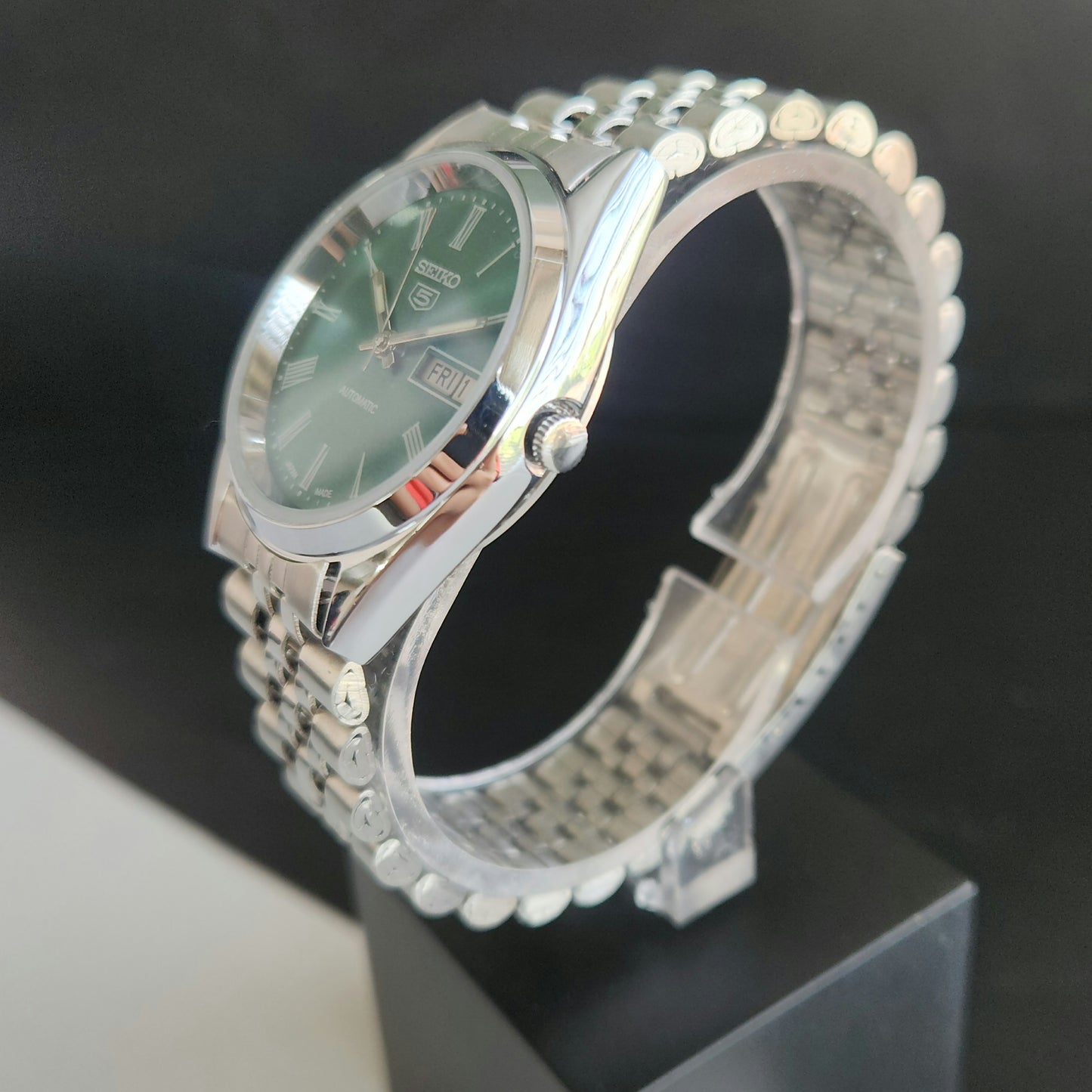 Vintage MOD Seiko 5 Automatic 17 Jewels Cal.6309 Green Face Jubilee Bracelet Men's Wrist Watch J56