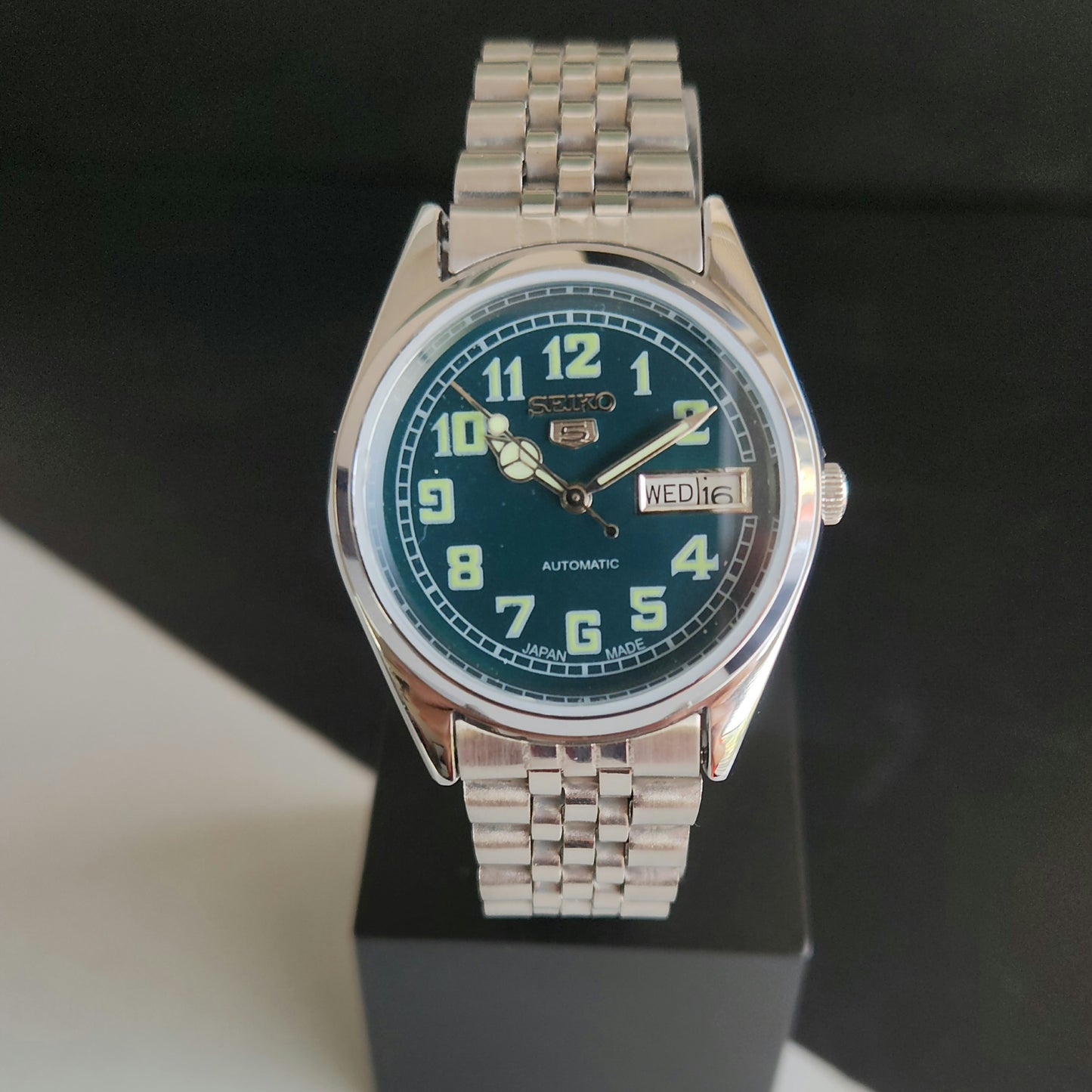 Vintage MOD Seiko 5 Automatic 23 Jewels Cal.6349 Teal Green Face Jubilee Bracelet Men's Wrist Watch J57