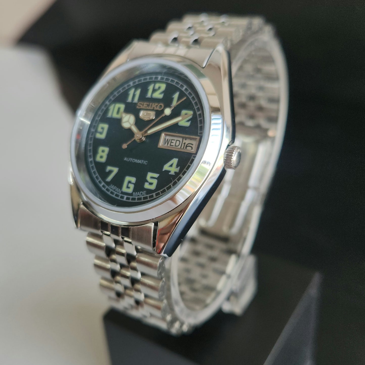 Vintage MOD Seiko 5 Automatic 23 Jewels Cal.6349 Teal Green Face Jubilee Bracelet Men's Wrist Watch J57