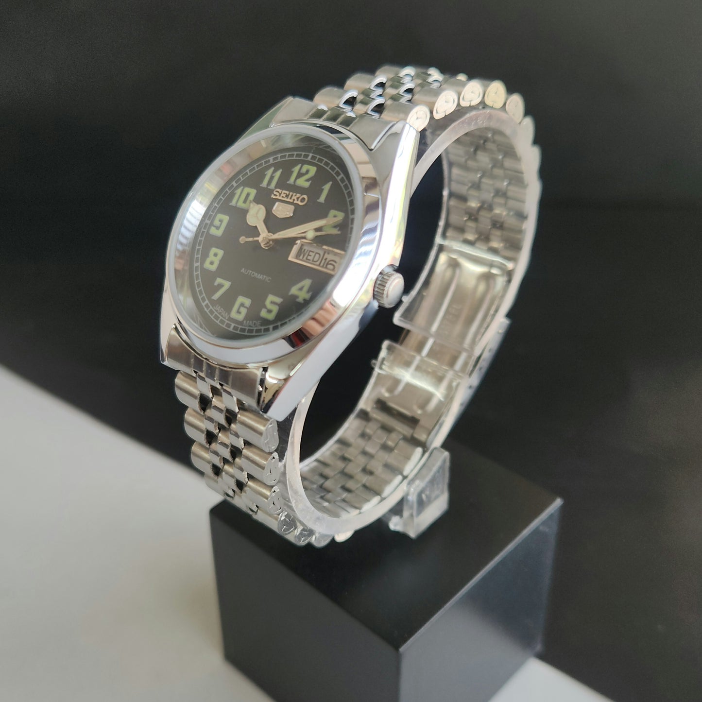 Vintage MOD Seiko 5 Automatic 23 Jewels Cal.6349 Teal Green Face Jubilee Bracelet Men's Wrist Watch J57