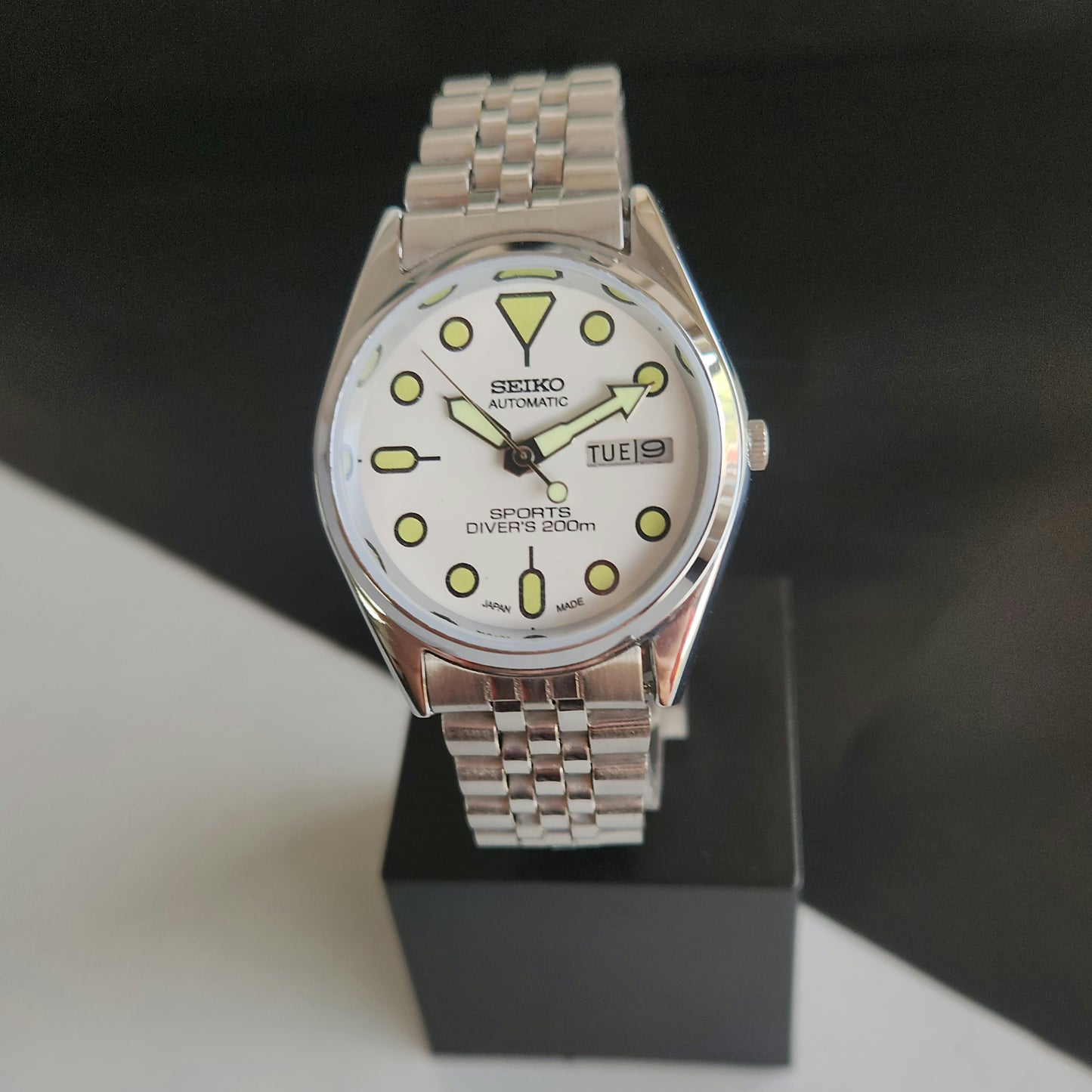 Vintage MOD Seiko 5 Automatic 21 Jewels Cal.6319 White Face Jubilee Bracelet Men's Wrist Watch J60