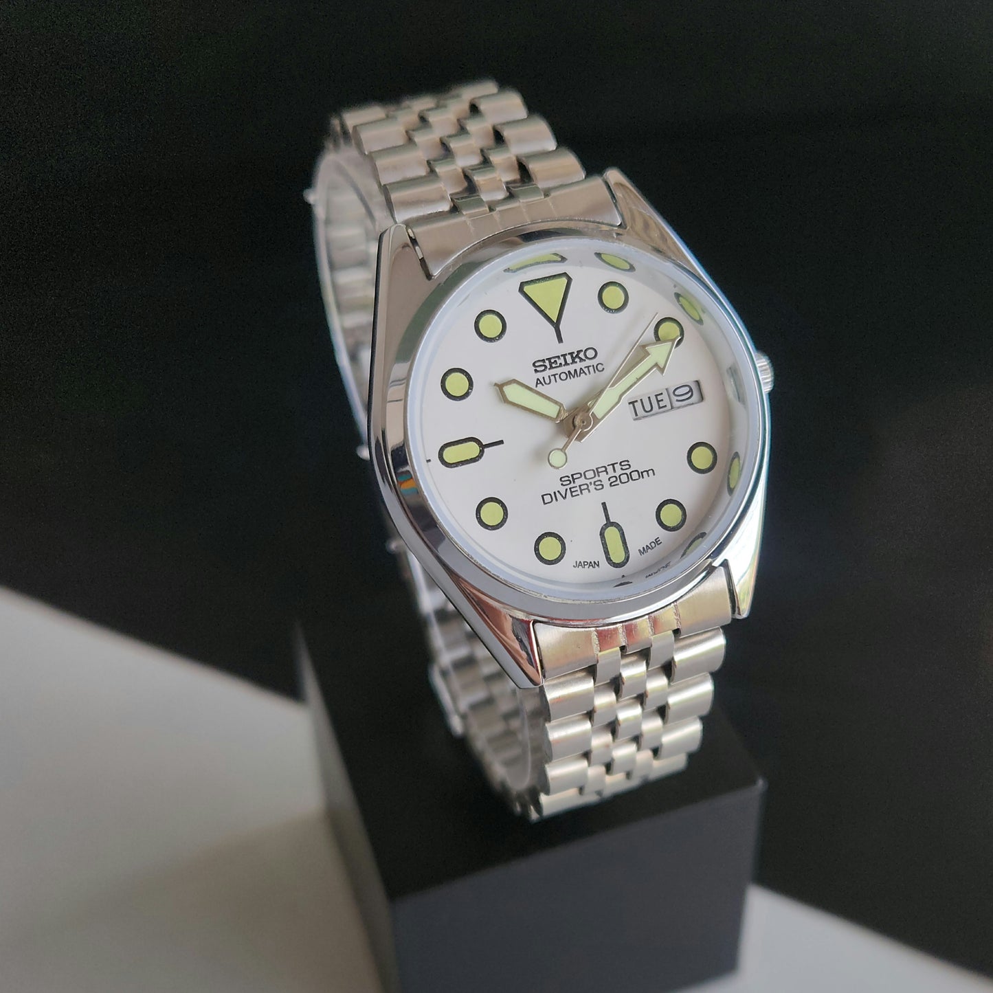 Vintage MOD Seiko 5 Automatic 21 Jewels Cal.6319 White Face Jubilee Bracelet Men's Wrist Watch J60