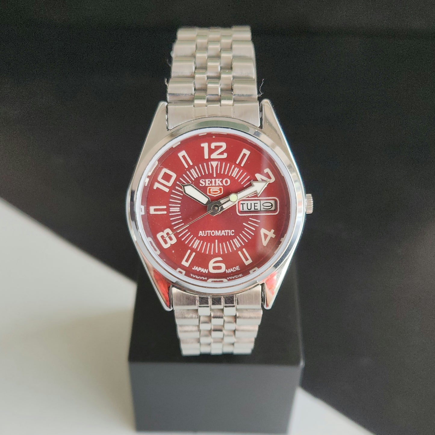 Vintage MOD Seiko 5 Automatic 23 Jewels Cal.6349 Red Face Jubilee Bracelet Men's Wrist Watch J59