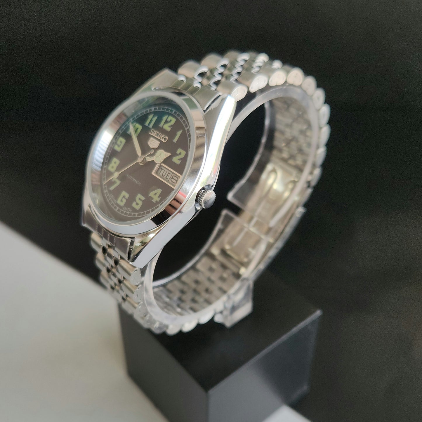 Vintage MOD Seiko 5 Automatic 17 Jewels Cal.6309 Black Face Jubilee Bracelet Men's Wrist Watch J61