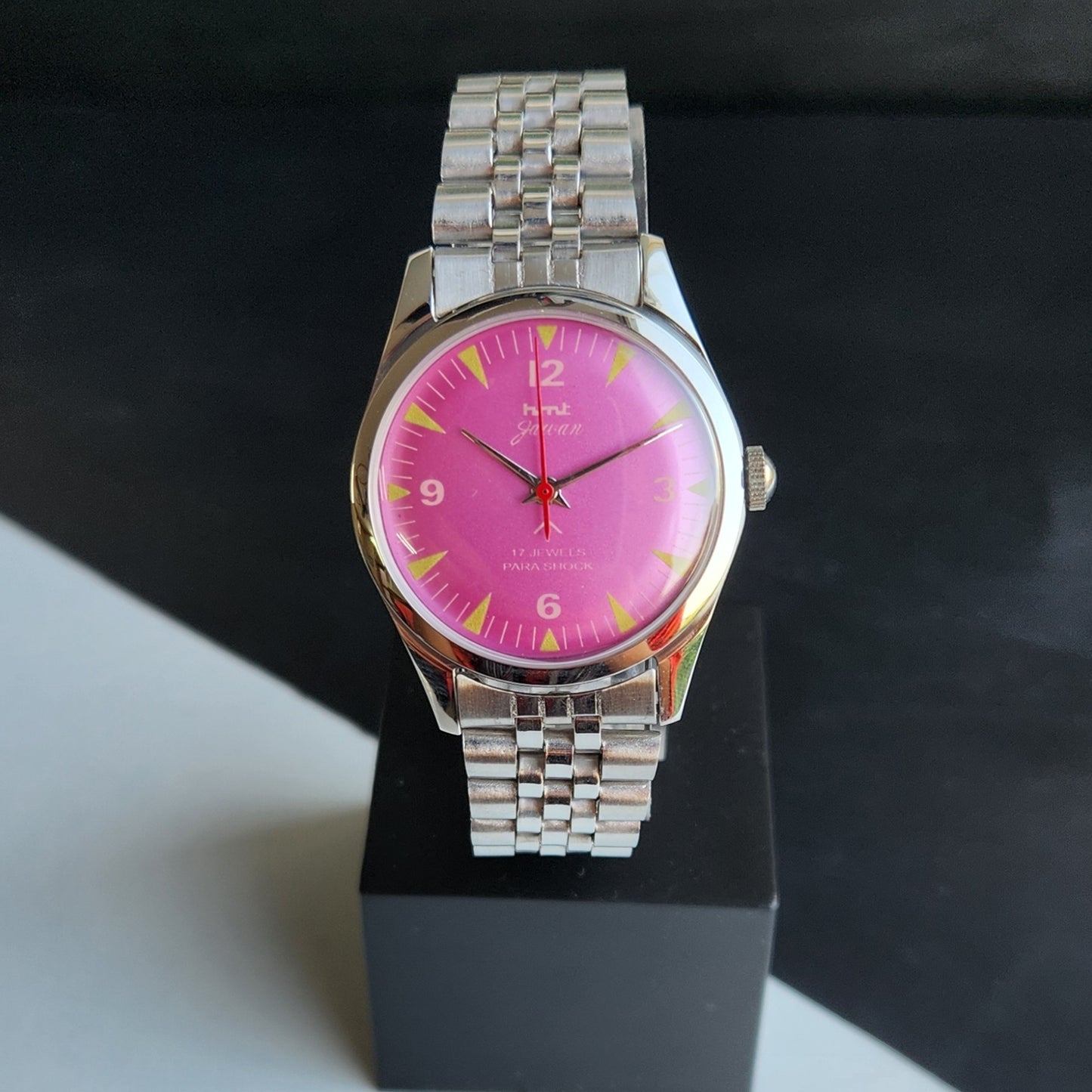 Vintage HMT Jawan Hand Winding 17 Jewels Purple Face Green Leather Strap Men's Wrist Watch J38