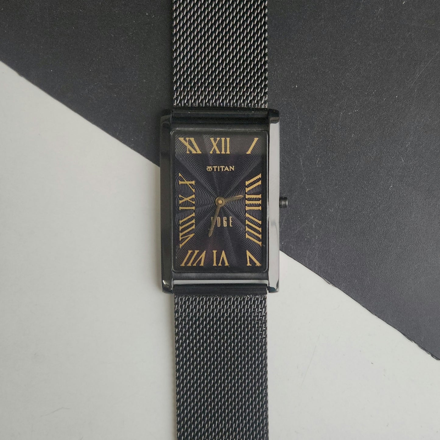Original TITAN EDGE 1514YAA Rectangle Black Face 28MM Case Men's Watch J92