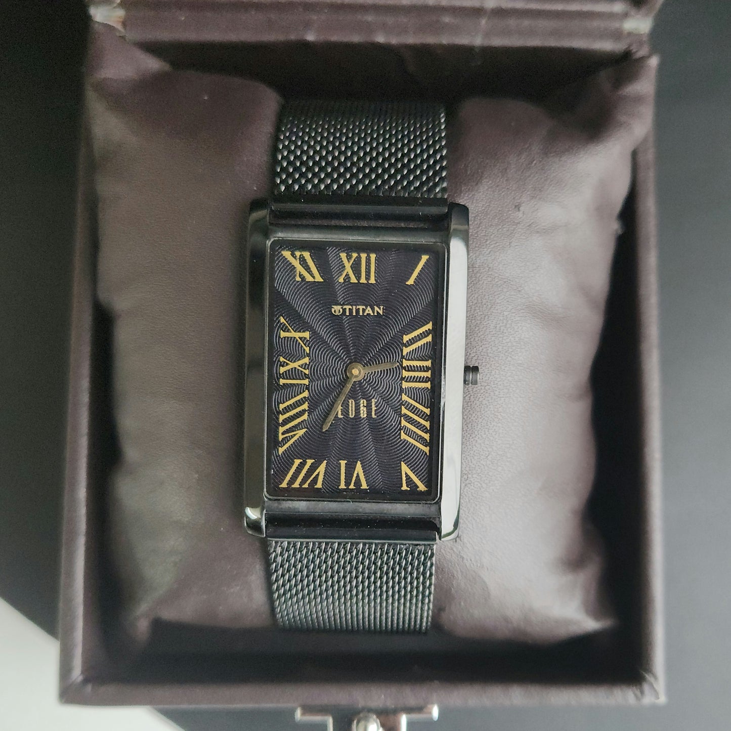 Original TITAN EDGE 1514YAA Rectangle Black Face 28MM Case Men's Watch J92