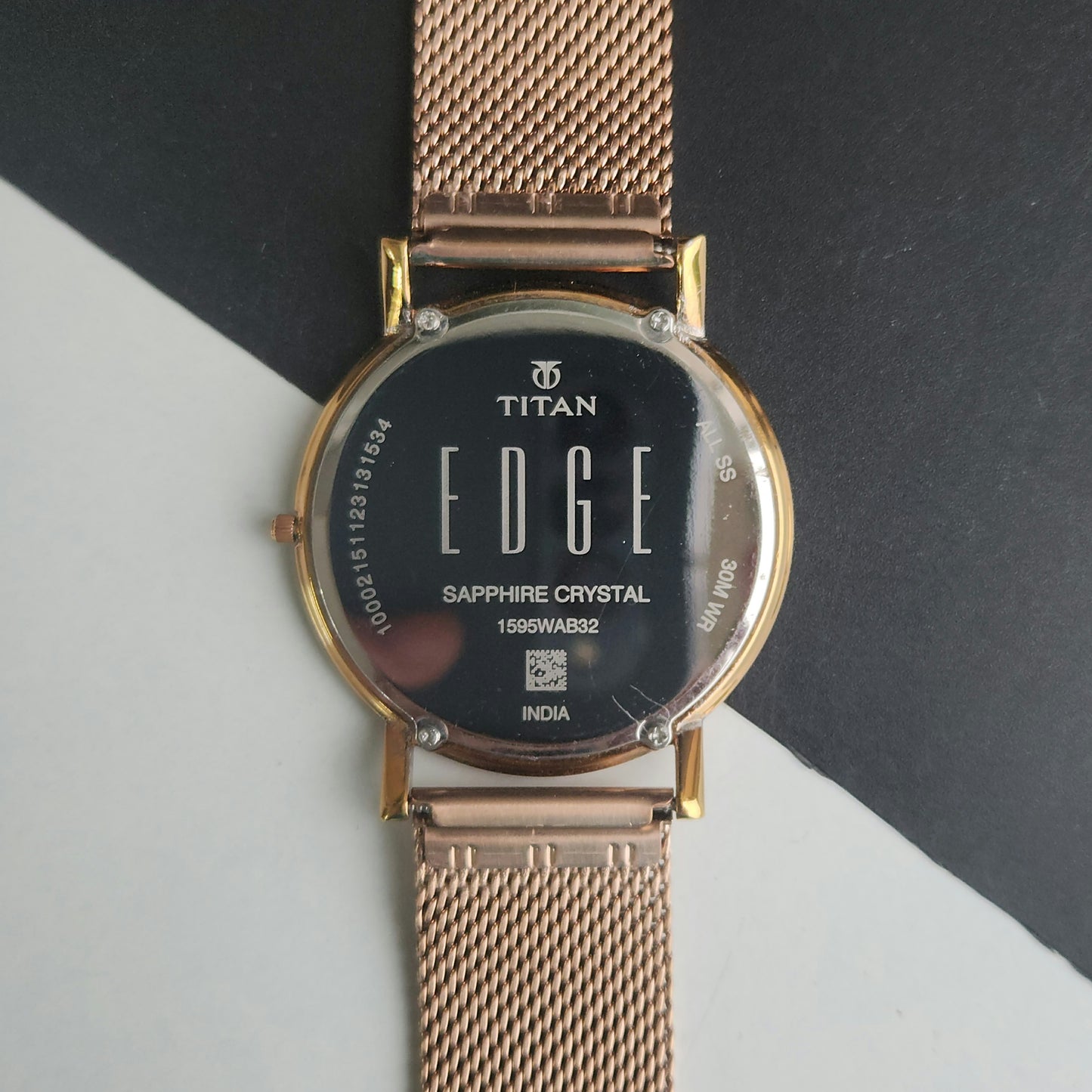 Original TITAN EDGE 1595WAB32 Round White Face 39MM Case Men's Watch J87