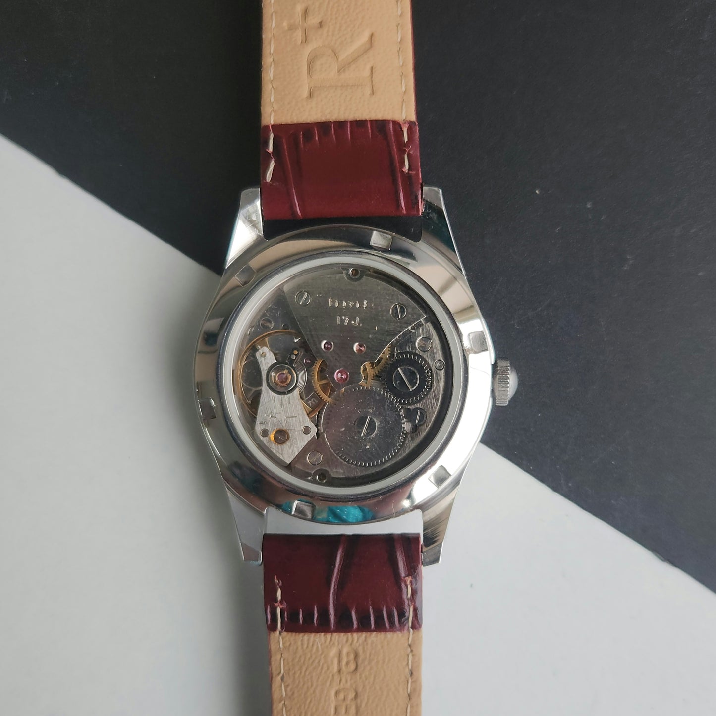 Vintage MOD HMT Janata Tamil Hand Winding 17 Jewels Red Face 35mm Silver Case With Cherry Leather Strap Men's Wrist Watch J78