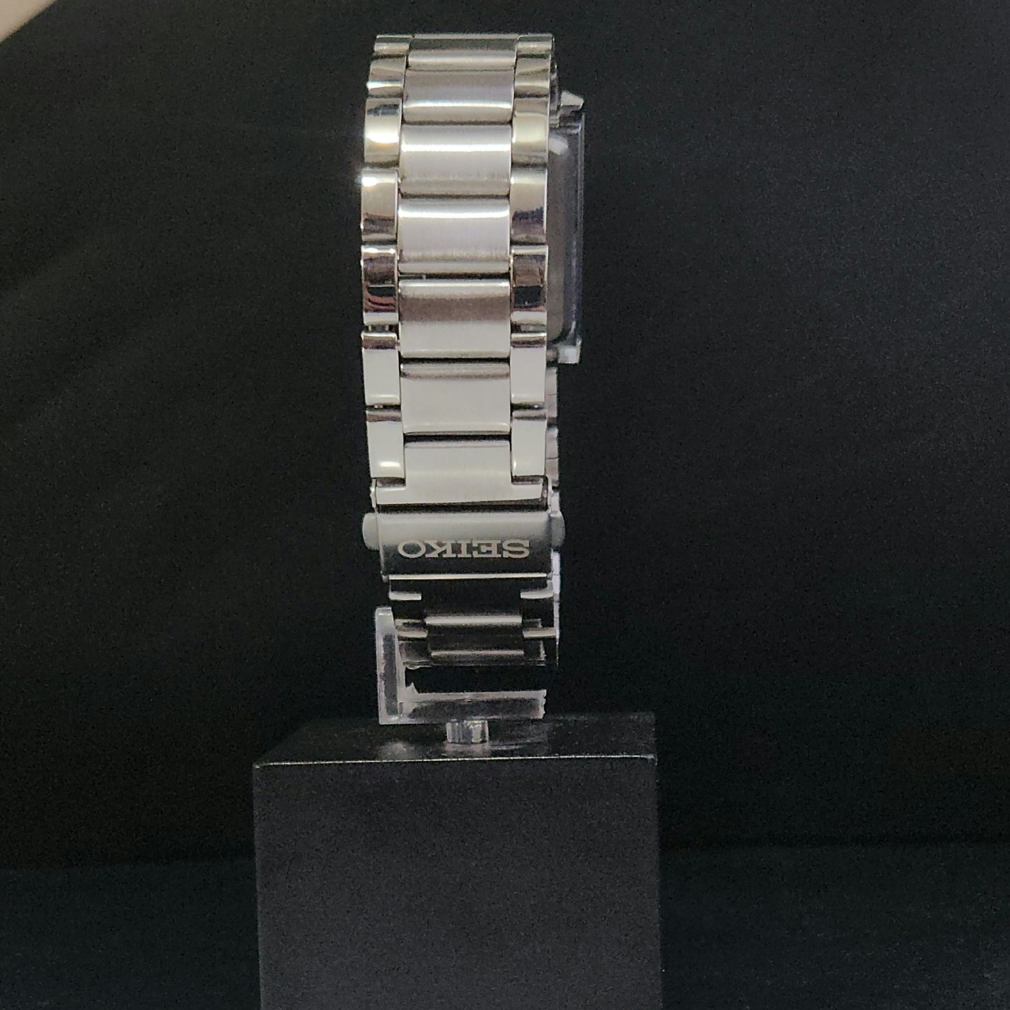 MOD Seiko Slim Rectangular Quartz Black Face Bracelet Men's Wrist Watch J93