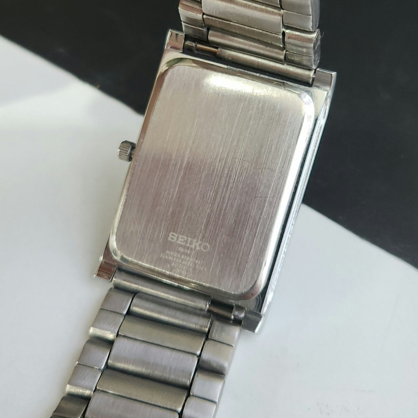 MOD Seiko Slim Rectangular Quartz Red Face Bracelet Men's Wrist Watch J94
