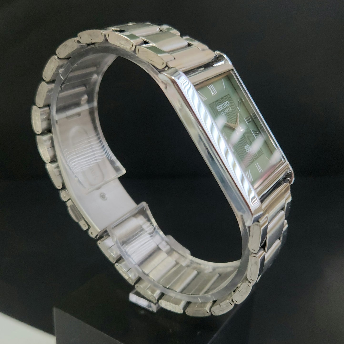MOD Seiko Slim Rectangular Quartz Green Face Bracelet Men's Wrist Watch J97
