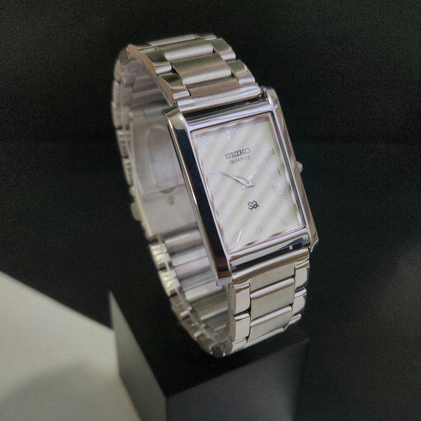 MOD Seiko Slim Rectangular Quartz White Face Bracelet Men's Wrist Watch J95