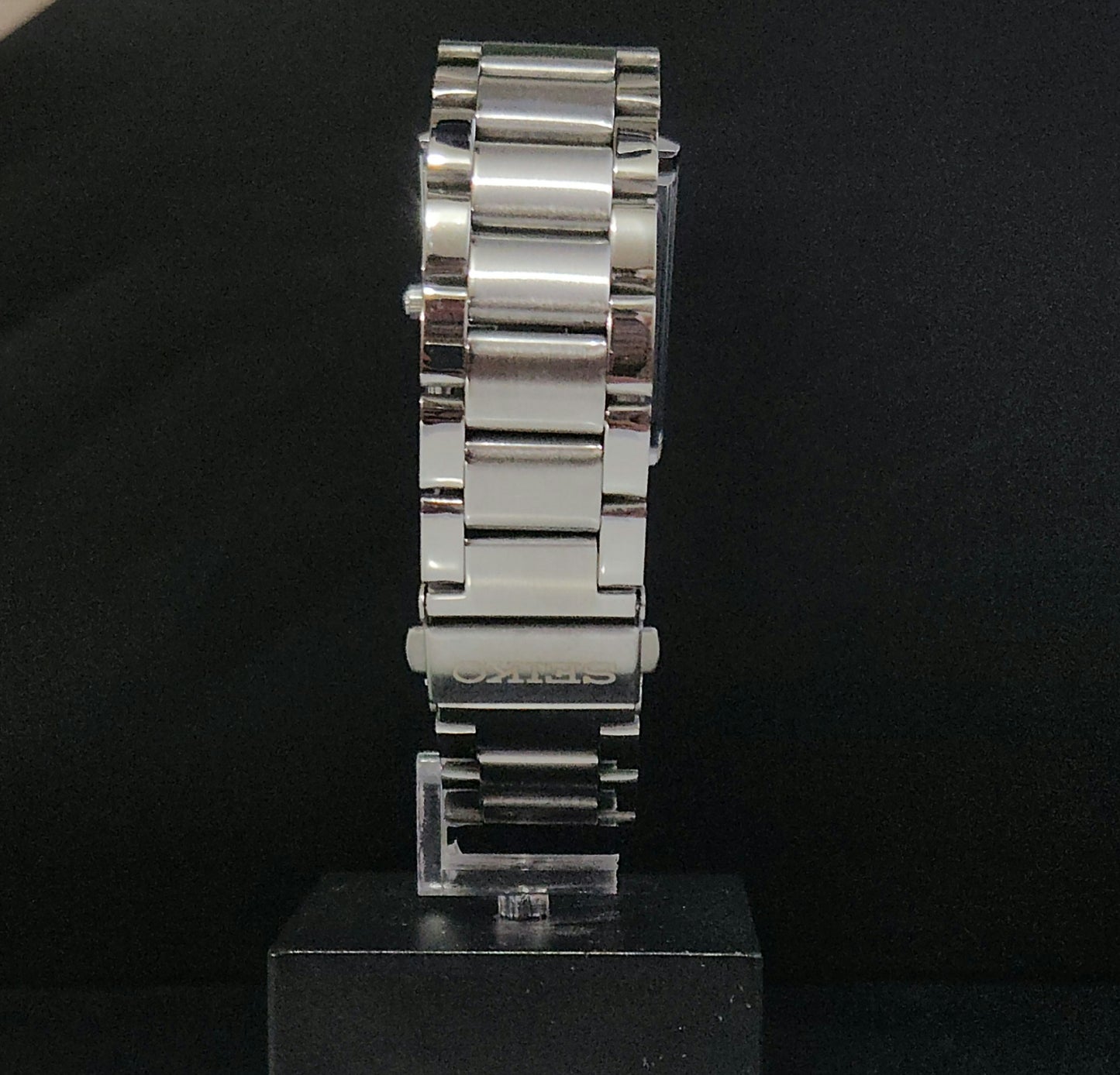 MOD Seiko Slim Rectangular Quartz White Face Bracelet Men's Wrist Watch J95