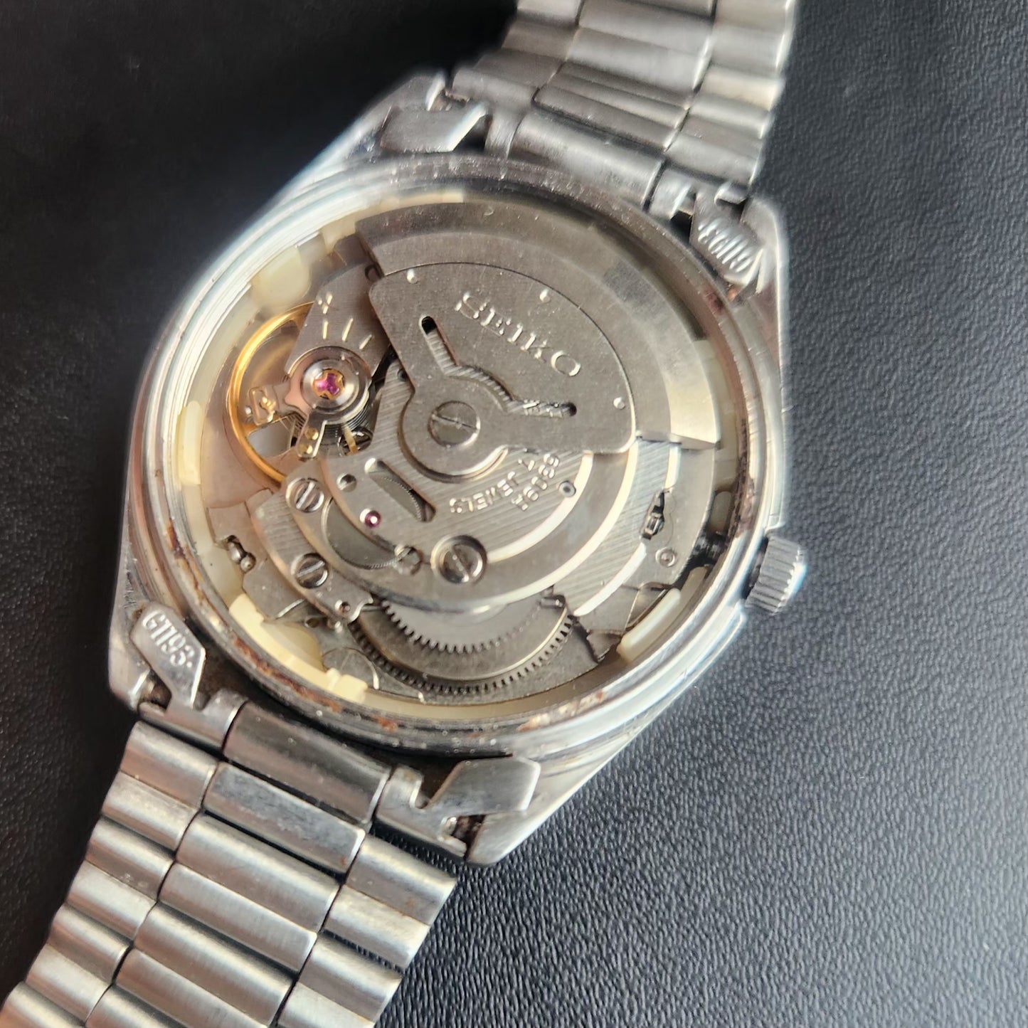 Vintage 1985 Original Seiko 5 Automatic 6309-6240 White Face 17 Jewels Day-Date Japanese Men's Wrist Watch S13