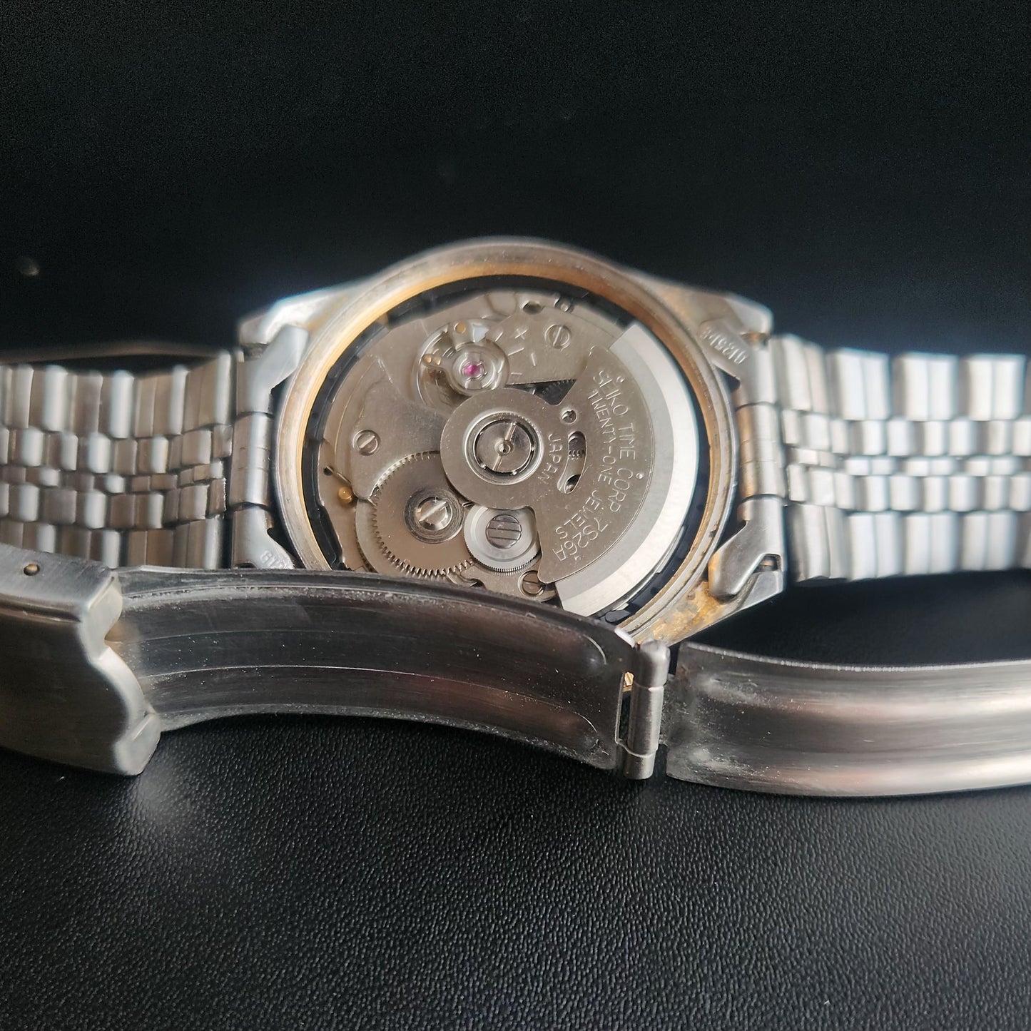 Vintage 1997 Original Seiko 5 Automatic 7S26-6030 Golden Face 21 Jewels Day-Date Japanese Men's Wrist Watch S40