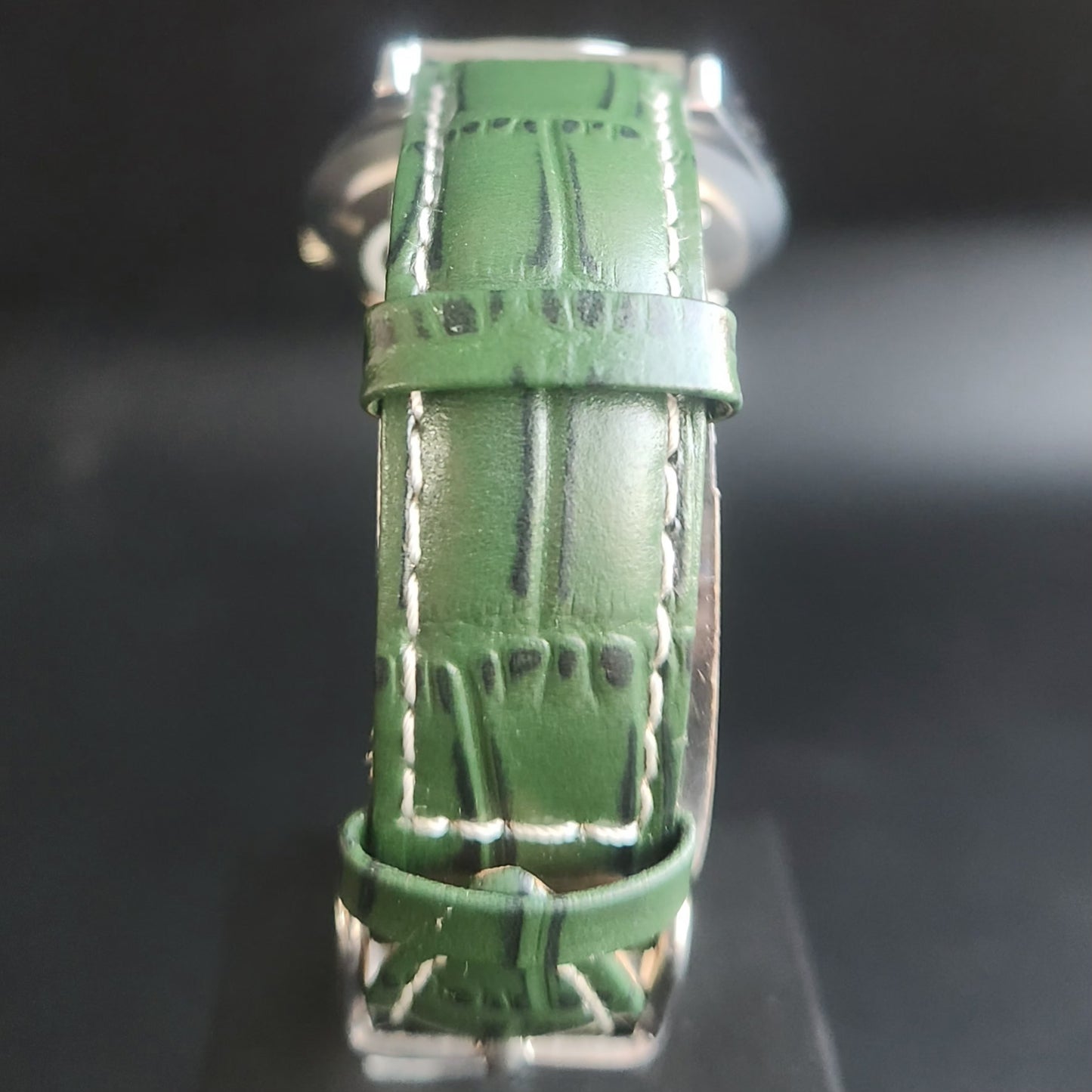 Vintage Mod Seiko 5 Automatic 17 Jewels Cal. 7009 Silver Face Green Leather Band Day-Date Men's Wrist Watch S77