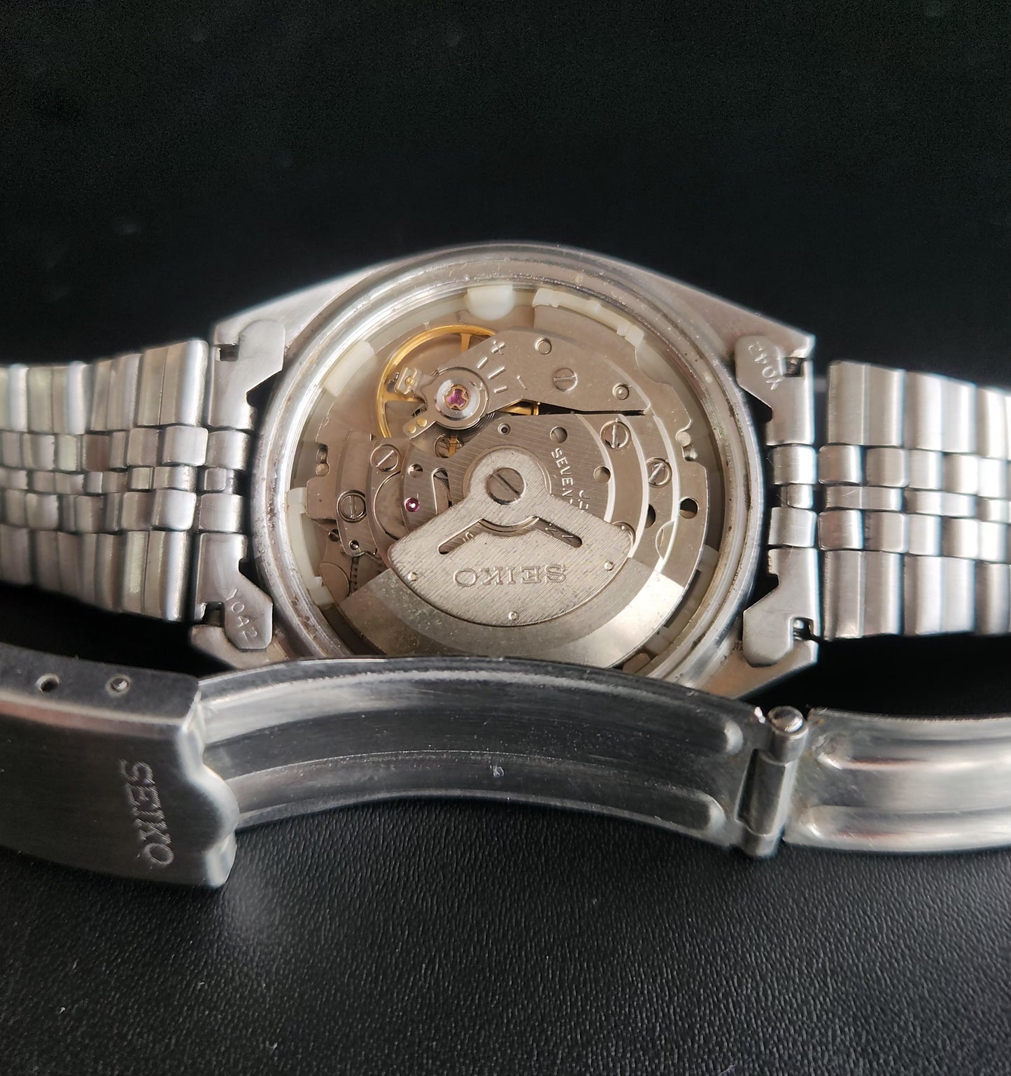 Vintage 1985 Original Seiko 5 Automatic 6309-8800 White Face 17 Jewels Day-Date Japanese Men's Wrist Watch S49