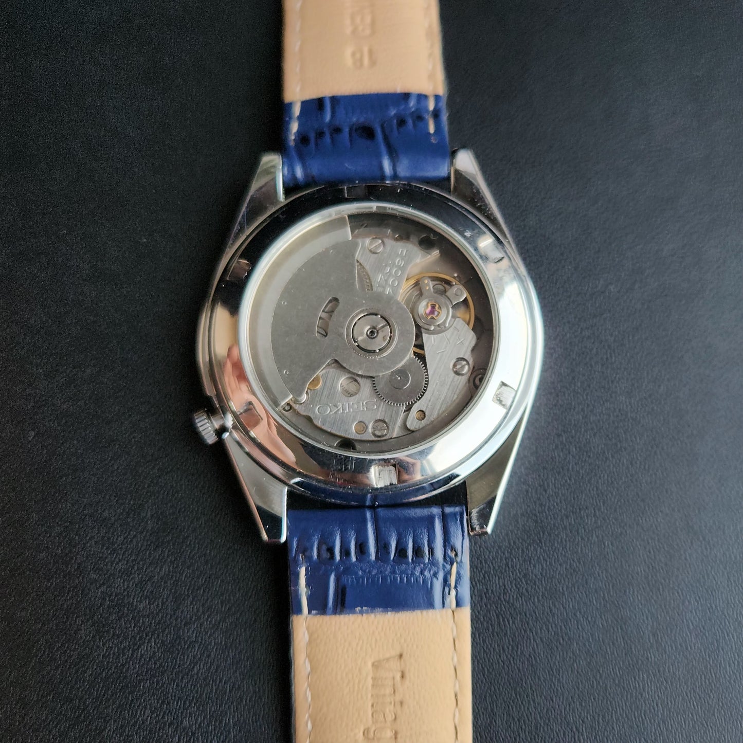 Vintage Mod Seiko 5 Automatic 17 Jewels Cal. 7009 Blue Face Blue Leather Band Day-Date Men's Wrist Watch Sk