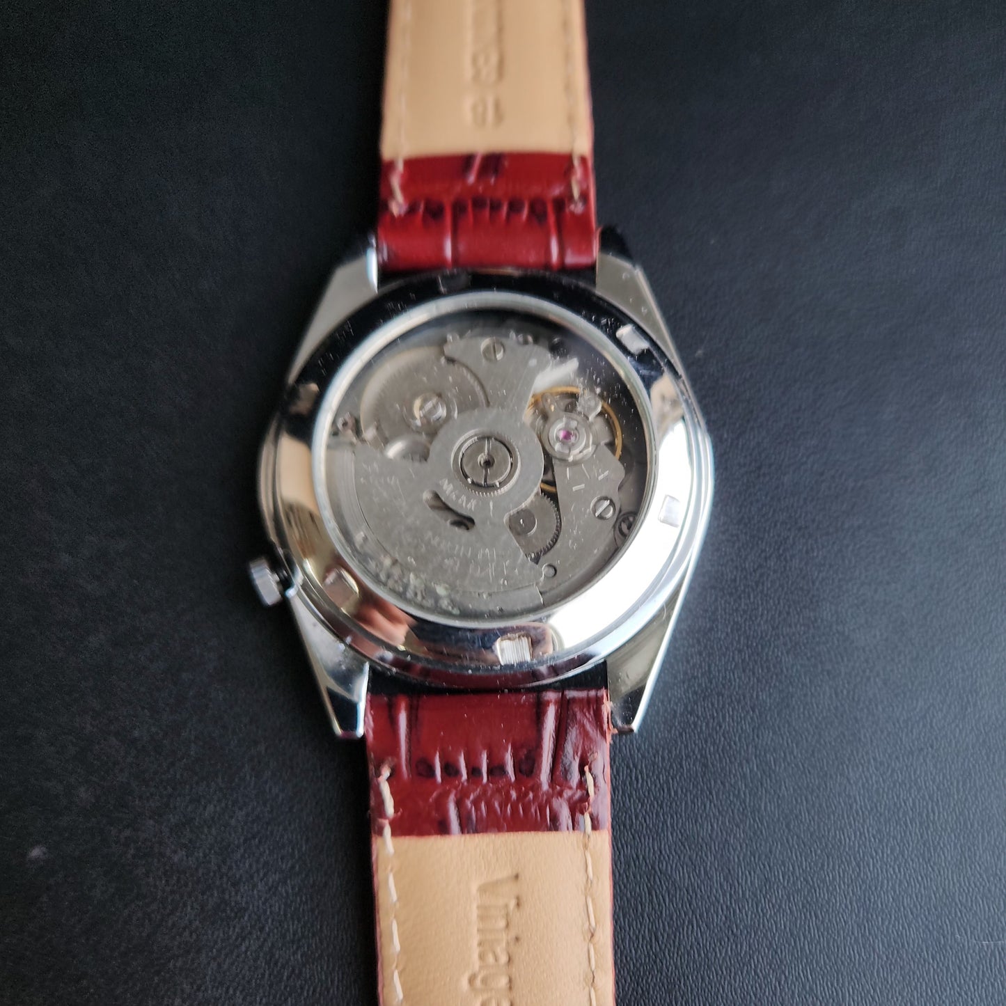 Vintage Mod Seiko 5 Automatic 17 Jewels Cal. 7009 Red Face Red Leather Band Day-Date Men's Wrist Watch Sk