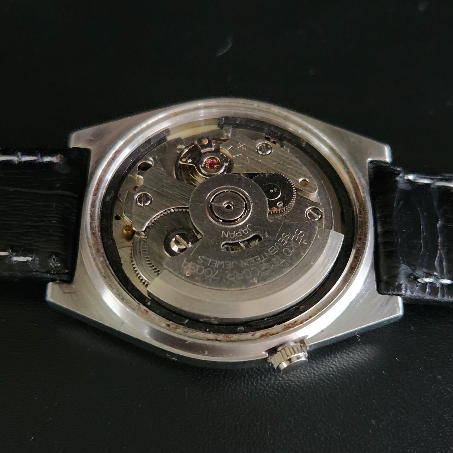 Vintage 1980 Original Seiko 5 Automatic 7009-550A GOLD black 17 Jewels Day-Date Japanese Men's Wrist Watch OG10