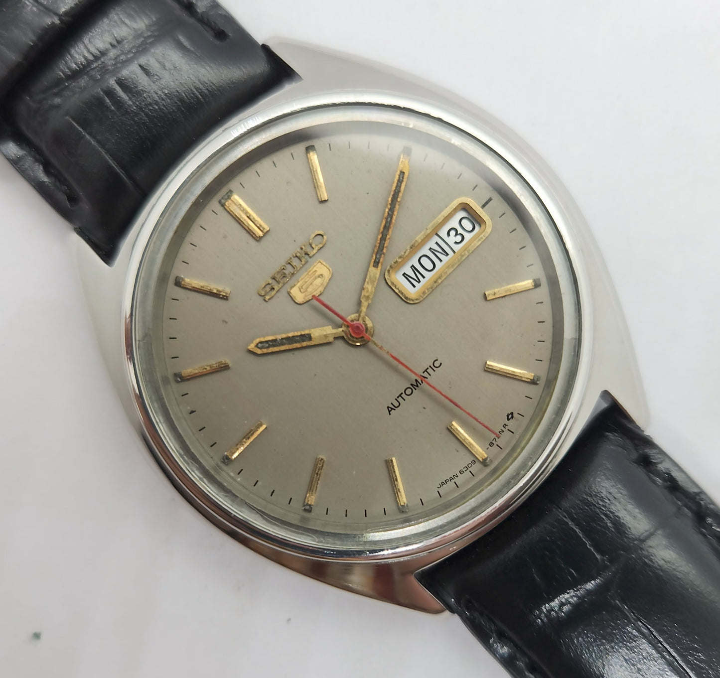 Vintage 1980 Original Seiko 5 Automatic 6309-8840 Grey face 17 Jewels Day-Date Japanese Men's Wrist Watch OG78