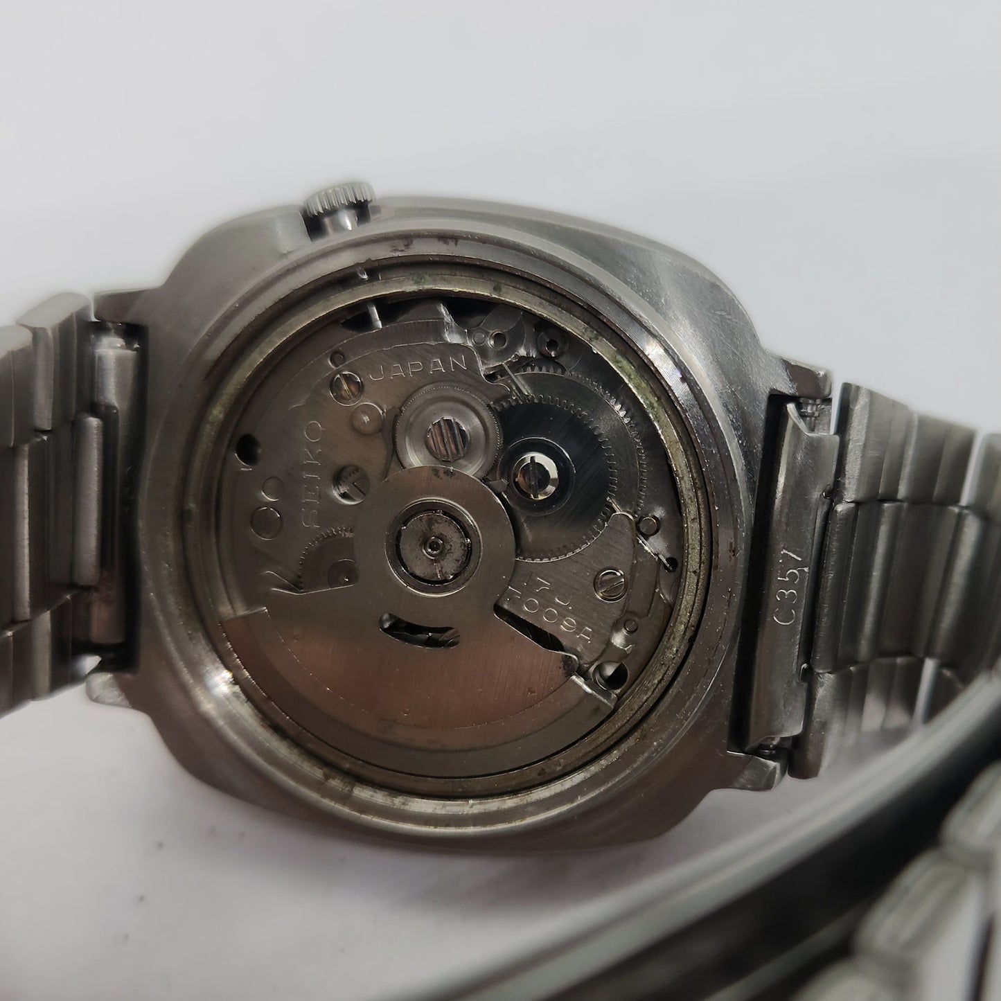 Vintage 1980 Original Seiko 5 Automatic 7009-5150 Black face 17 Jewels Day-Date Japanese Men's Wrist Watch OG113