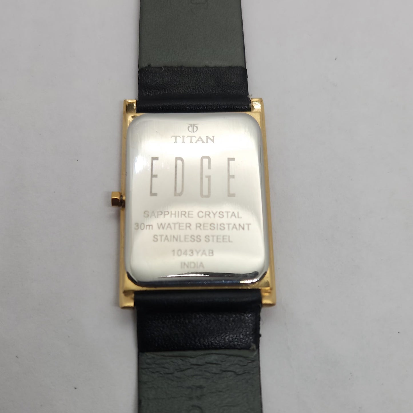 Original TITAN EDGE 1043YAB Rectangular Black Face 28MM Case Men's Watch OG153