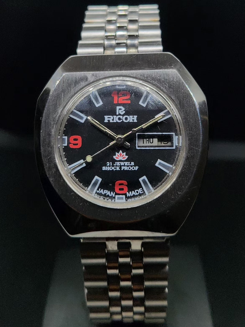 Vintage Ricoh R31 Automatic Black Face New Bracelet 21 Jewels Day-Date Men's Wrist Watch AS10