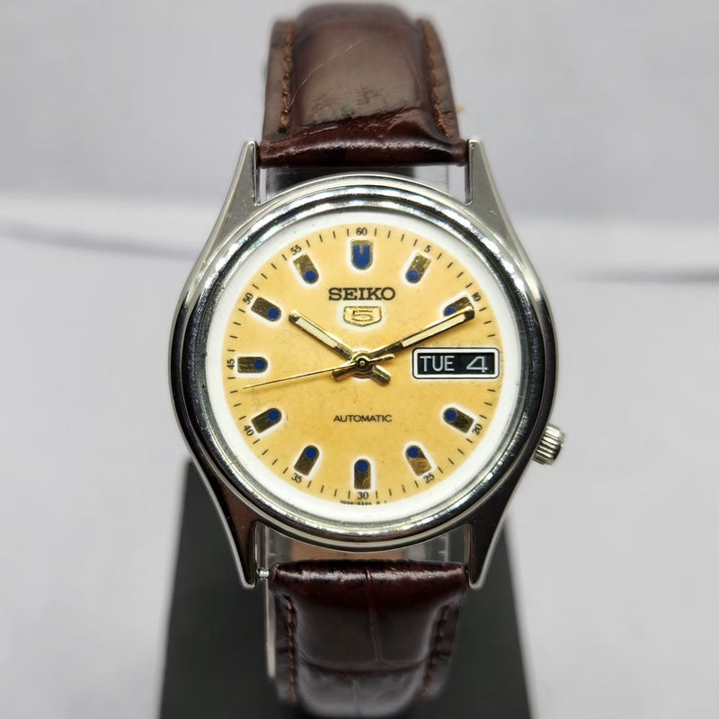 Vintage 1981 Original Seiko 5 Automatic 7S26-3040 Yellow face 21 Jewels Day-Date Japanese Men's Wrist Watch OG223