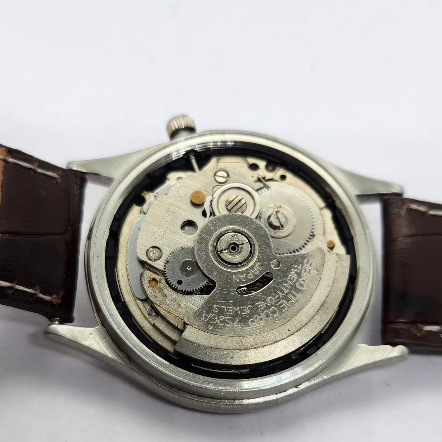 Vintage 1981 Original Seiko 5 Automatic 7S26-3040 Yellow face 21 Jewels Day-Date Japanese Men's Wrist Watch OG223