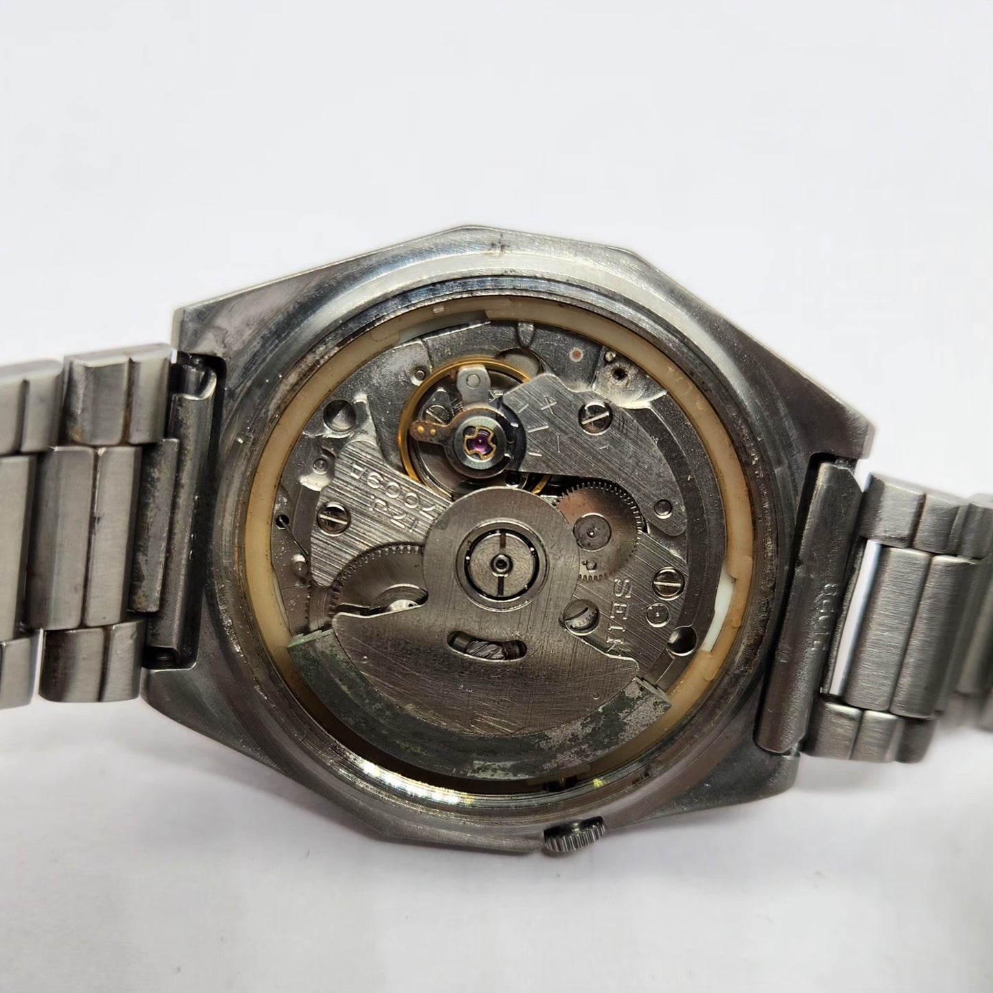 Vintage 1983 Original Seiko 5 Automatic 7009-8830 Grey face 17 Jewels Day-Date Japanese Men's Wrist Watch OG235
