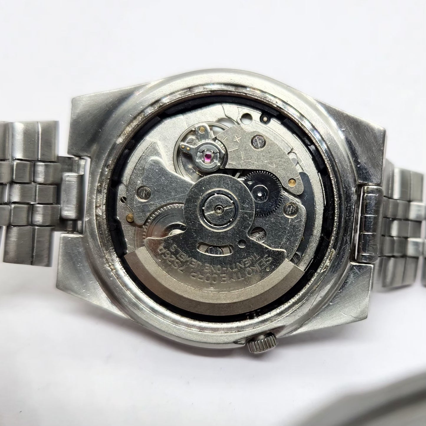 Vintage 1997 Original Seiko 5 Automatic 7S26-8760 Silver face 21 Jewels Day-Date Japanese Men's Wrist Watch OG250