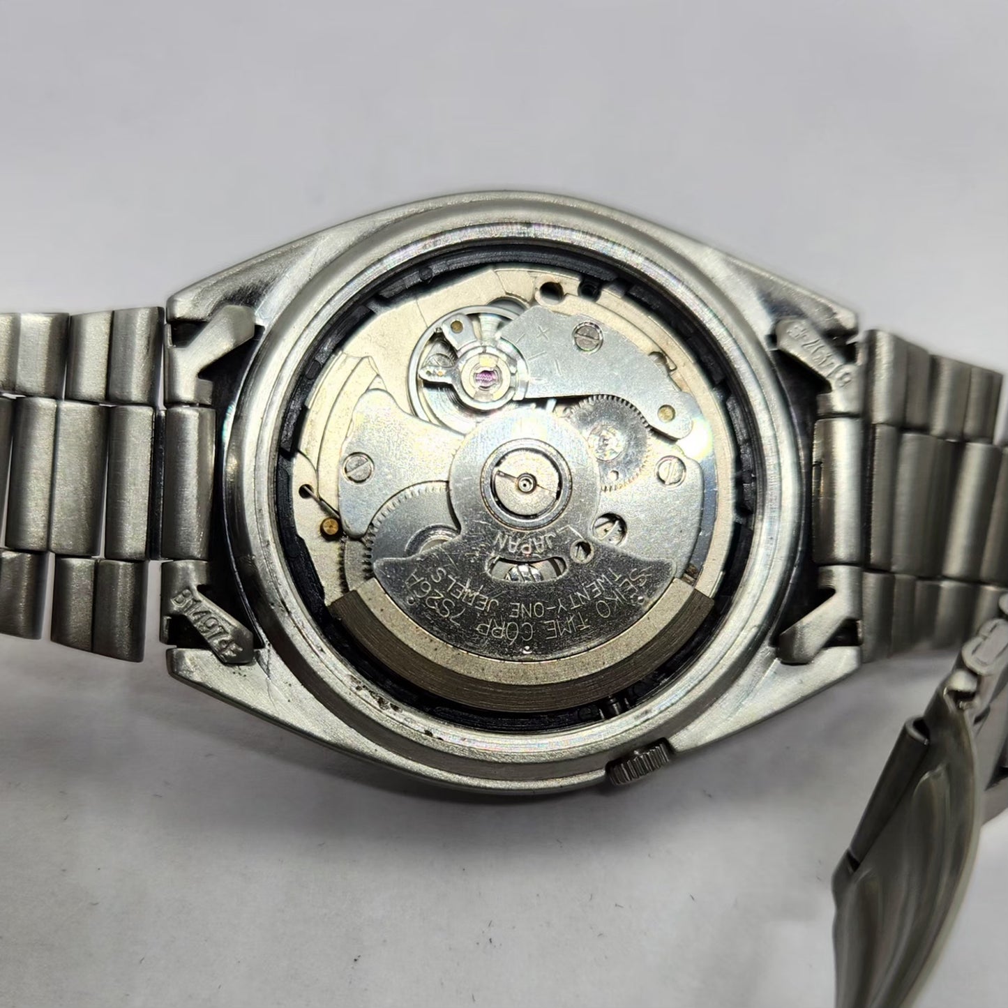 Vintage 1999 Original Seiko 5 Automatic 7S26-3040 Gold face 21 Jewels Day-Date Japanese Men's Wrist Watch OG253
