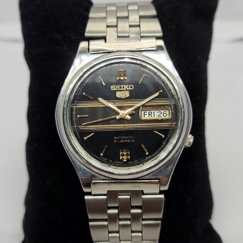Vintage 1997 Original Seiko 5 Automatic 7S26-3180 Black face 21 Jewels Day-Date Japanese Men's Wrist Watch OG259