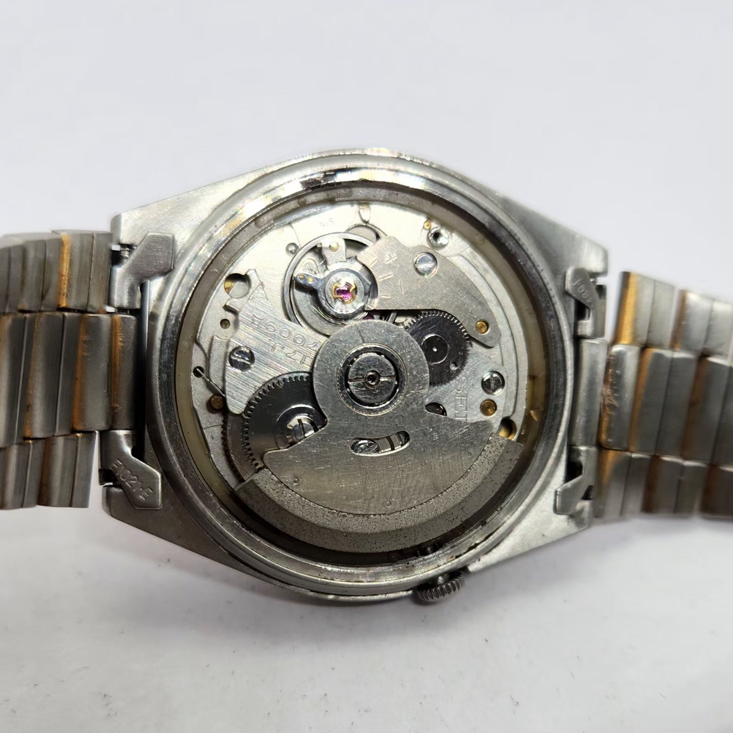Vintage 1984 Original Seiko 5 Automatic 7009-3201 Gold face 17 Jewels Day-Date Japanese Men's Wrist Watch OG275