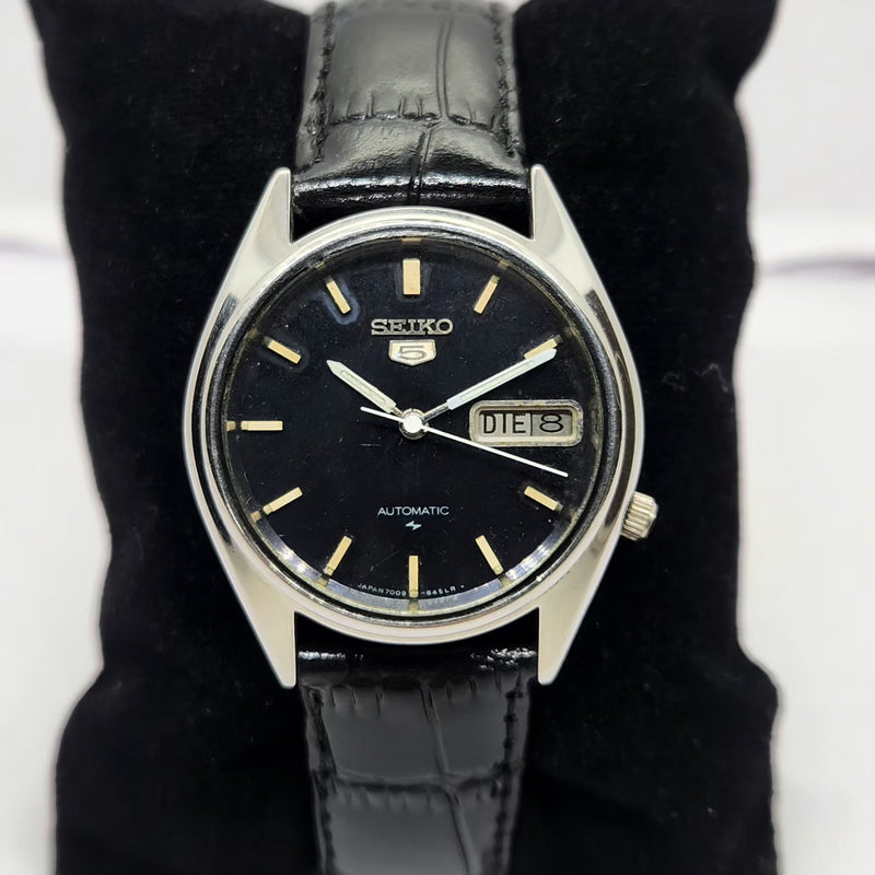 Vintage 1979 Original Seiko 5 Automatic 7009-6001 Black face 17 Jewels Day-Date Japanese Men's Wrist Watch OG283