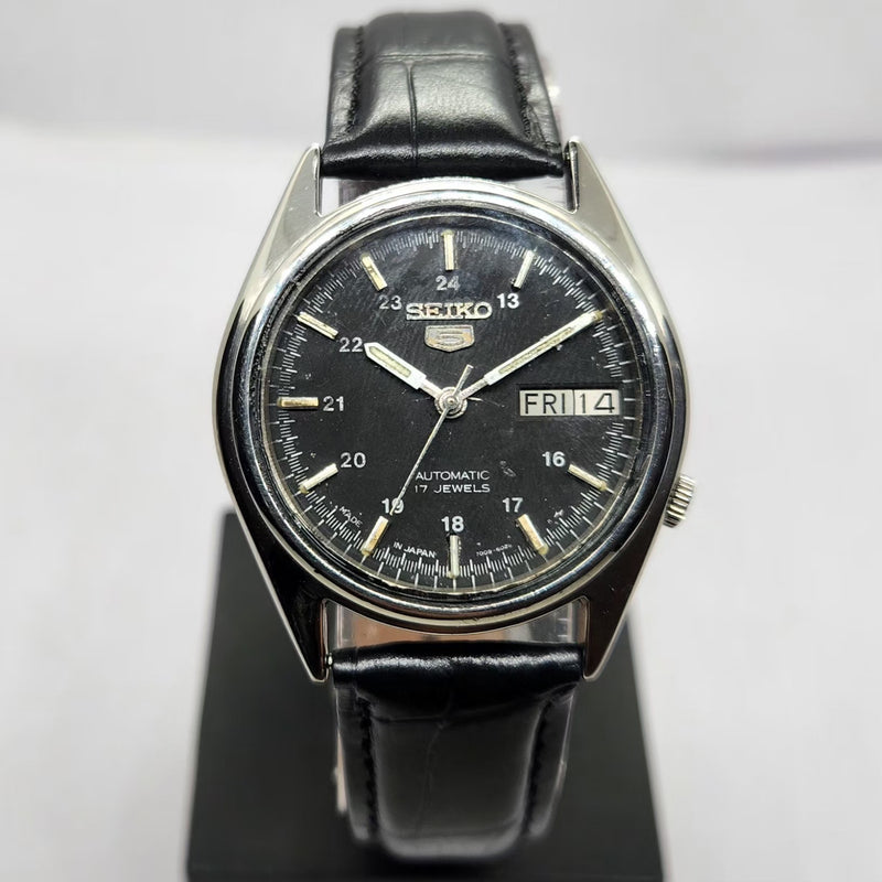 Vintage 1982 Original Seiko 5 Automatic 7009-876A Black Face 17 Jewels Day-Date Japanese Men's Wrist Watch OG353