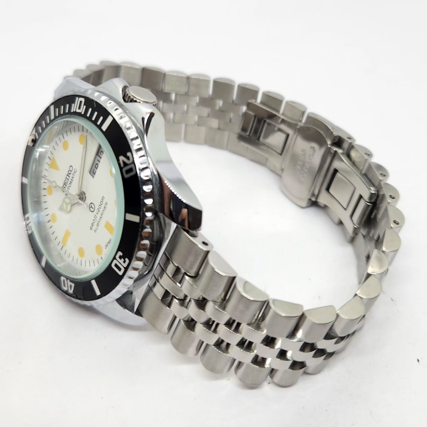 Vintage MOD Seiko Sports Automatic Cal. 6309 17 Jewels White Face Jubilee Bracelet Rotating Bezel Men's Wrist Watch P7