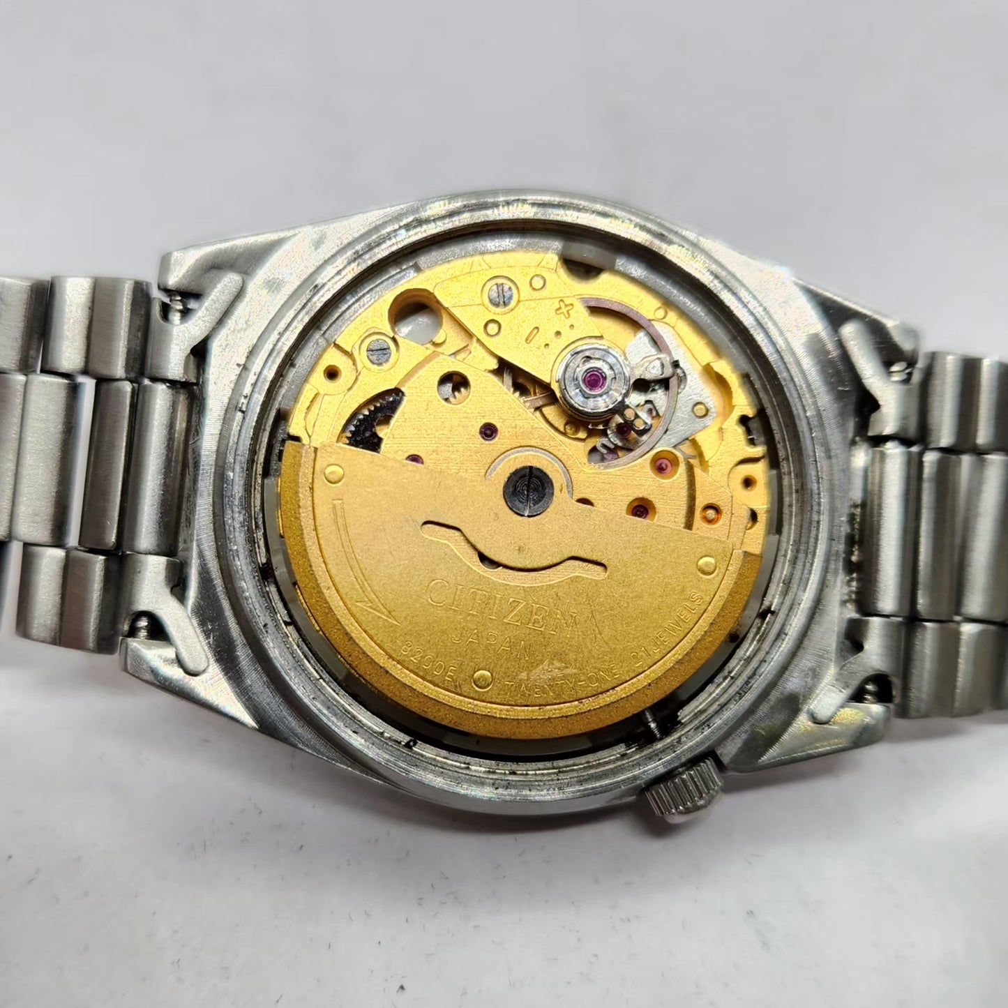 Vintage 1980 Original Citizen Automatic 8200 Grey Face 32MM Case Day-Date Japanese Men's Wrist Watch CT20