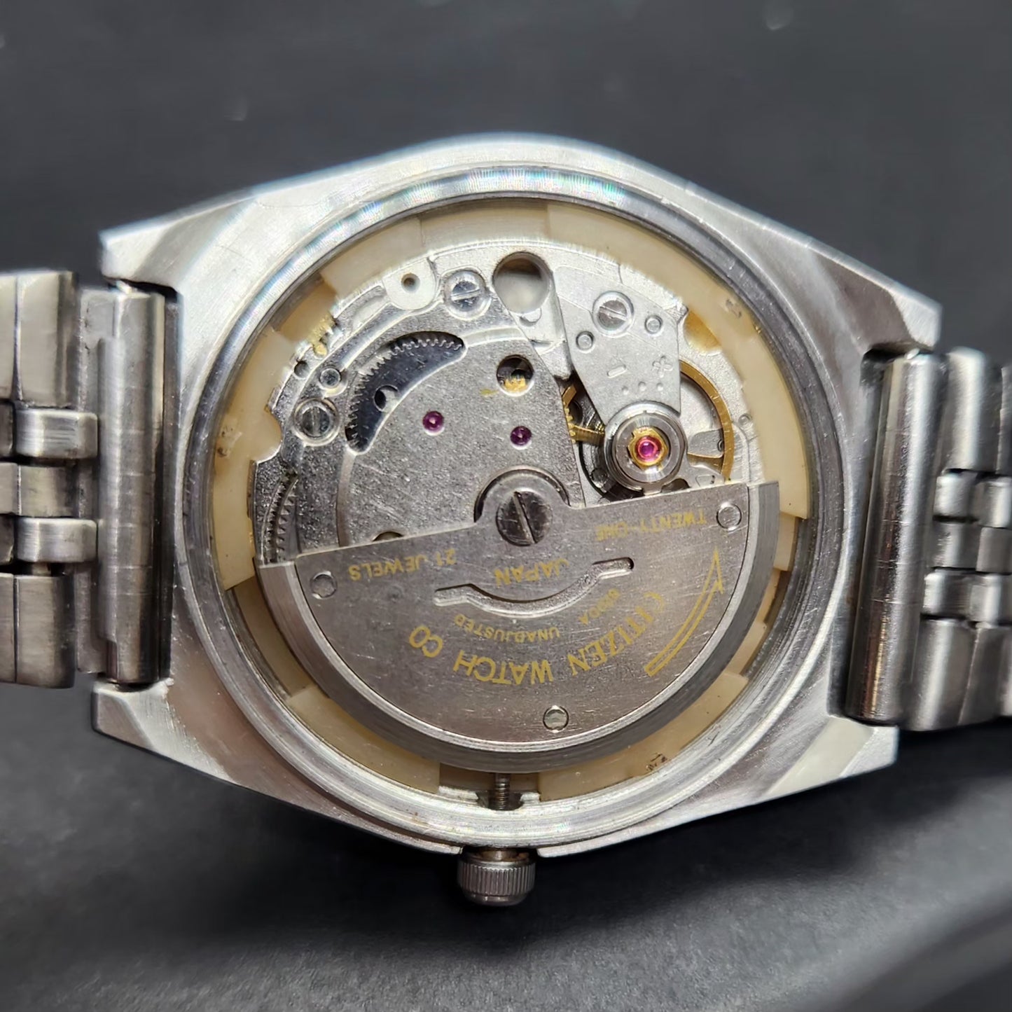 Vintage 1983 Original Citizen Automatic 8200 Grey Face 34MM case Day-Date Japanese Men's Wrist Watch CT78