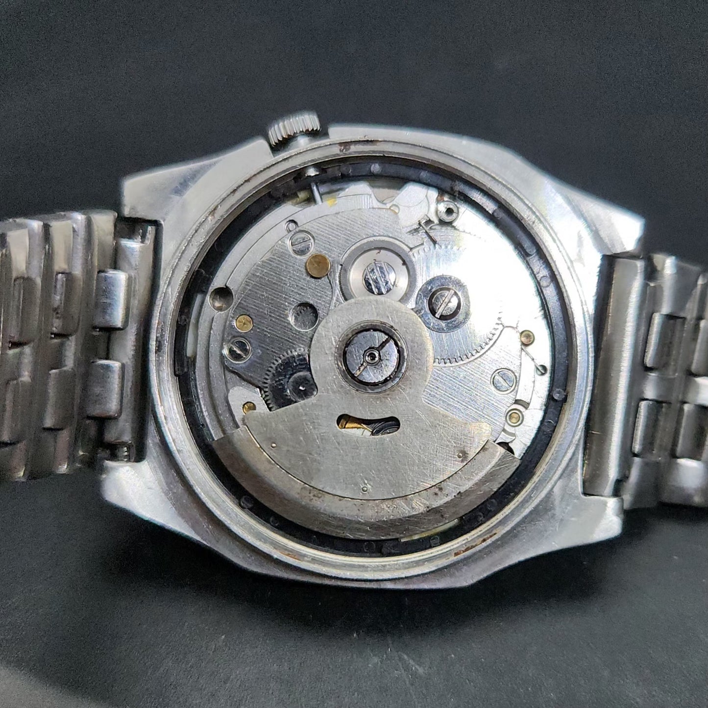 Vintage 1976 Original Seiko 5 Automatic 7009-3090 Grey Face 17 Jewels Day-Date Japanese Men's Wrist Watch VS15