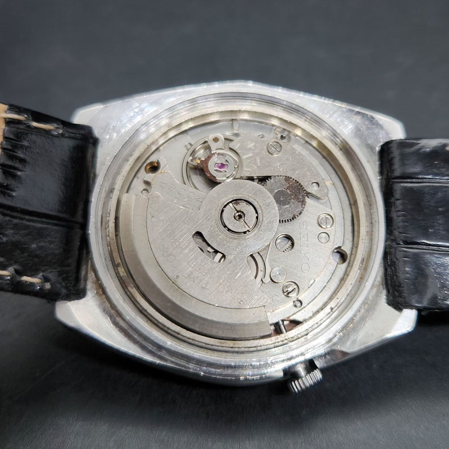 Vintage 1985 Original Seiko 5 Automatic 7009-8741 Repainted Yellow Face 17 Jewels Date Japanese Men's Wrist Watch VS30